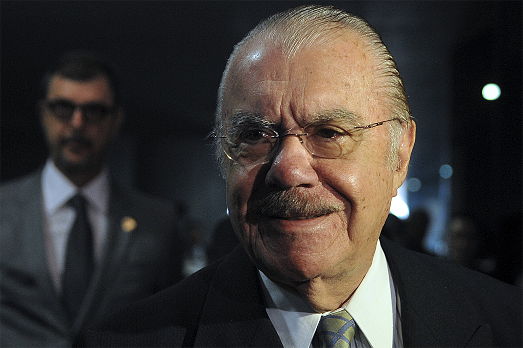 Ex-presidente José Sarney é internado no Maranhão