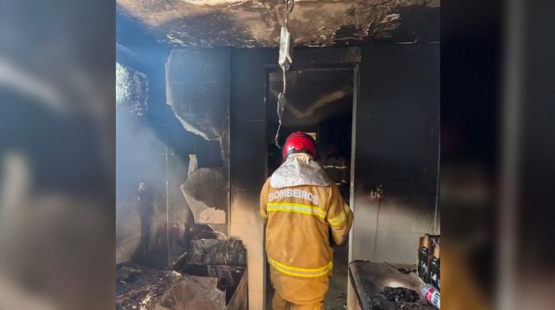 Incêndio atinge apartamento em Sousa