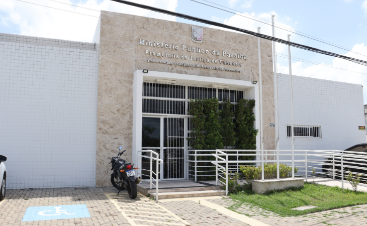 MP denuncia Vitor Hugo e André Coutinho por contratação de faccionados
