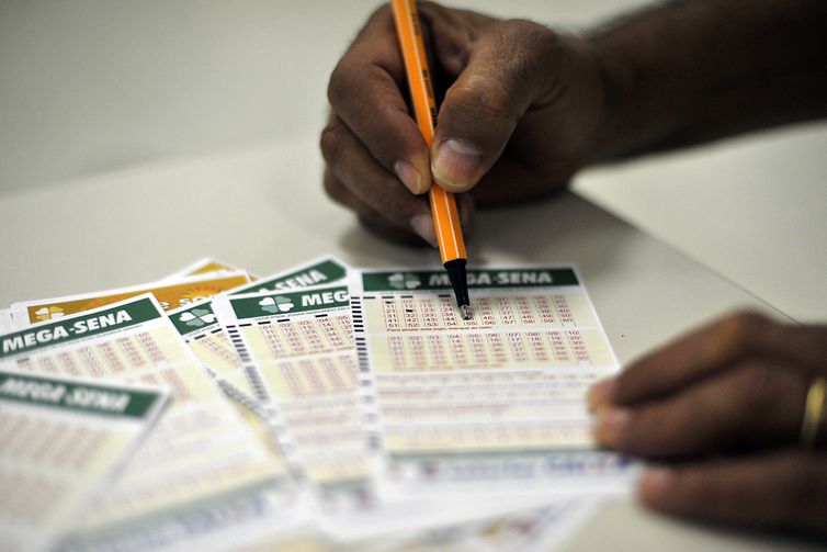 Apostas da Paraíba faturam prêmios na quadra da Mega-Sena