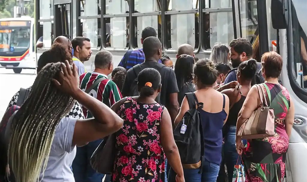Governo reúne dados sobre igualdade salarial de homens e mulheres