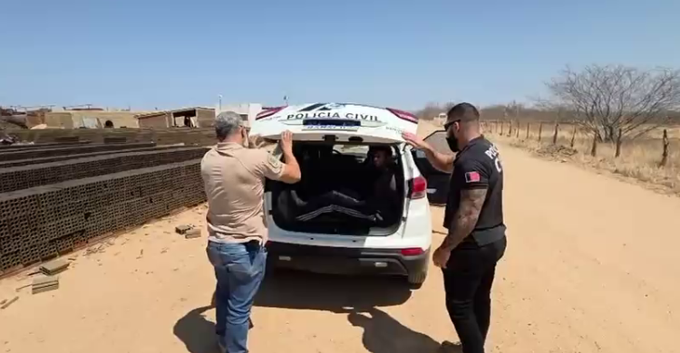 Suspeito de estuprar menina de 11 anos e engravidá-la é preso no Sertão