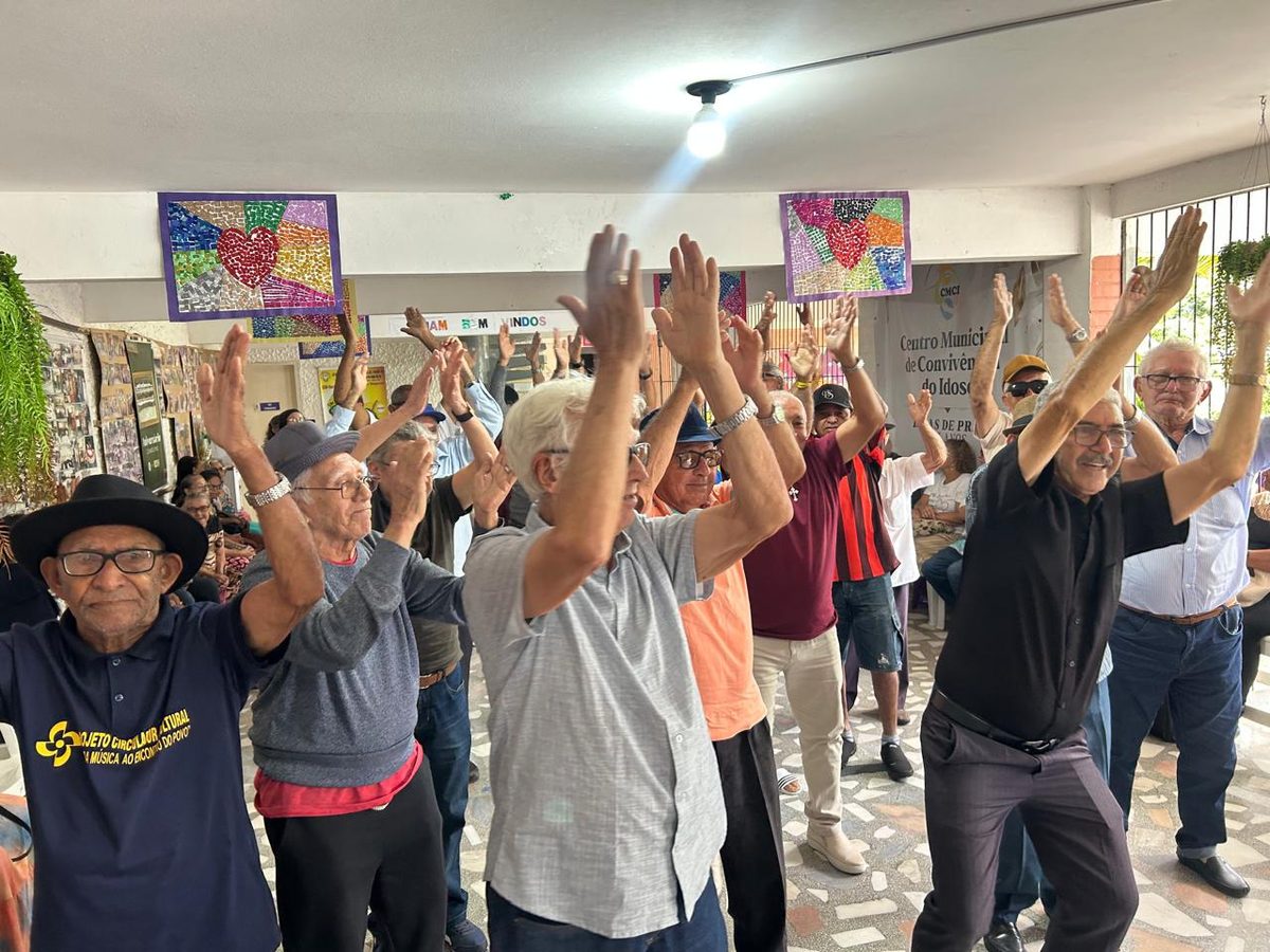 Centro de Convivência do Idoso de Campina Grande realiza festa do Dia dos Pais