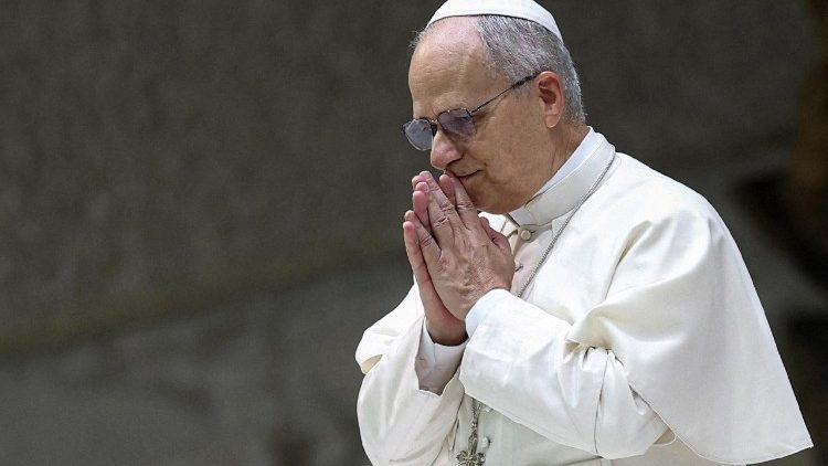 Papa Leão 14 anuncia cirurgia pulmonar para os próximos dias