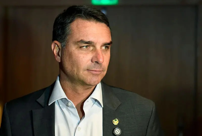 Flávio Bolsonaro cancela visita a Campina Grande prevista para esta sexta-feira