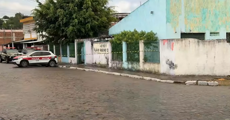 Adolescente de 17 anos é assassinado a tiros dentro de escola em Bayeux