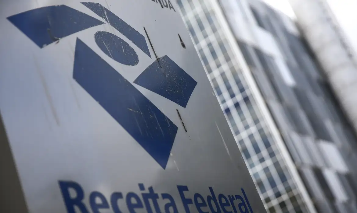 Último lote de restituição do Imposto de Renda é pago nesta segunda-feira