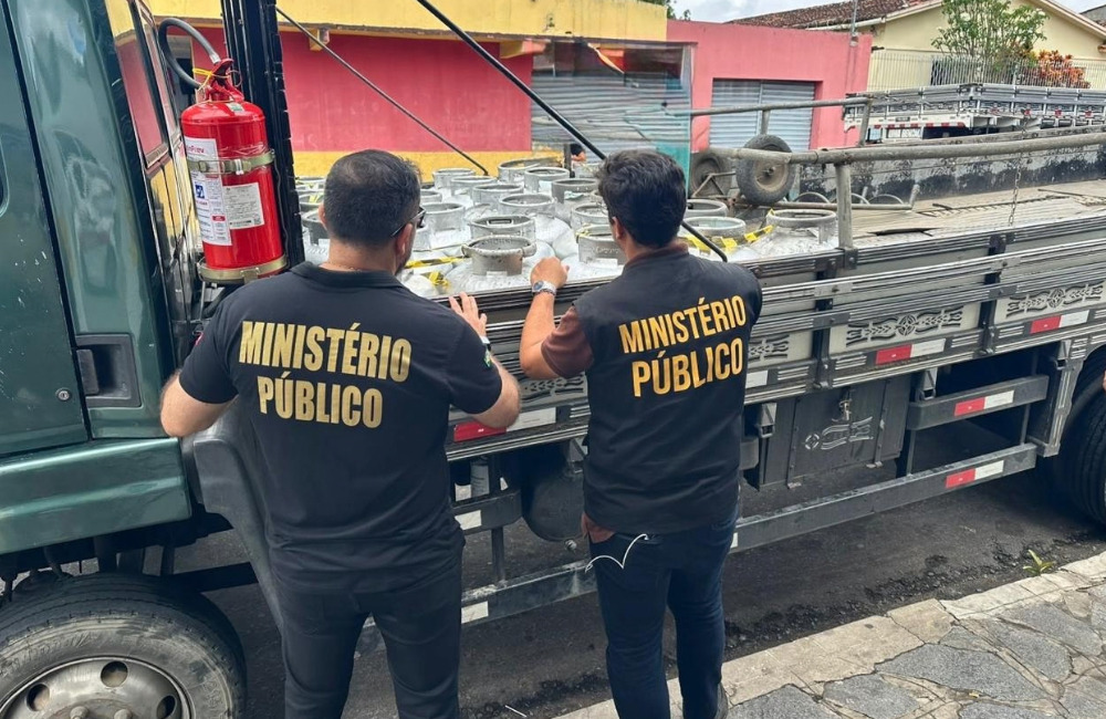 Operação policial apreende botijões de gás em Cacimba de Dentro