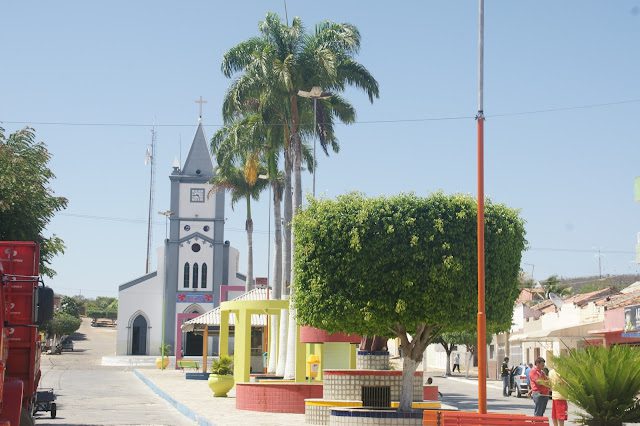 Prefeito de Água Branca terá que devolver mais de R$ 90 mil aos cofres públicos por gastos excessivos na contratação de serviços jurídicos