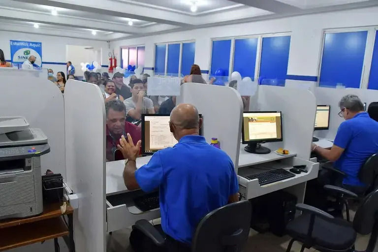 Sine da Paraíba abre 299 vagas de emprego em doze cidades