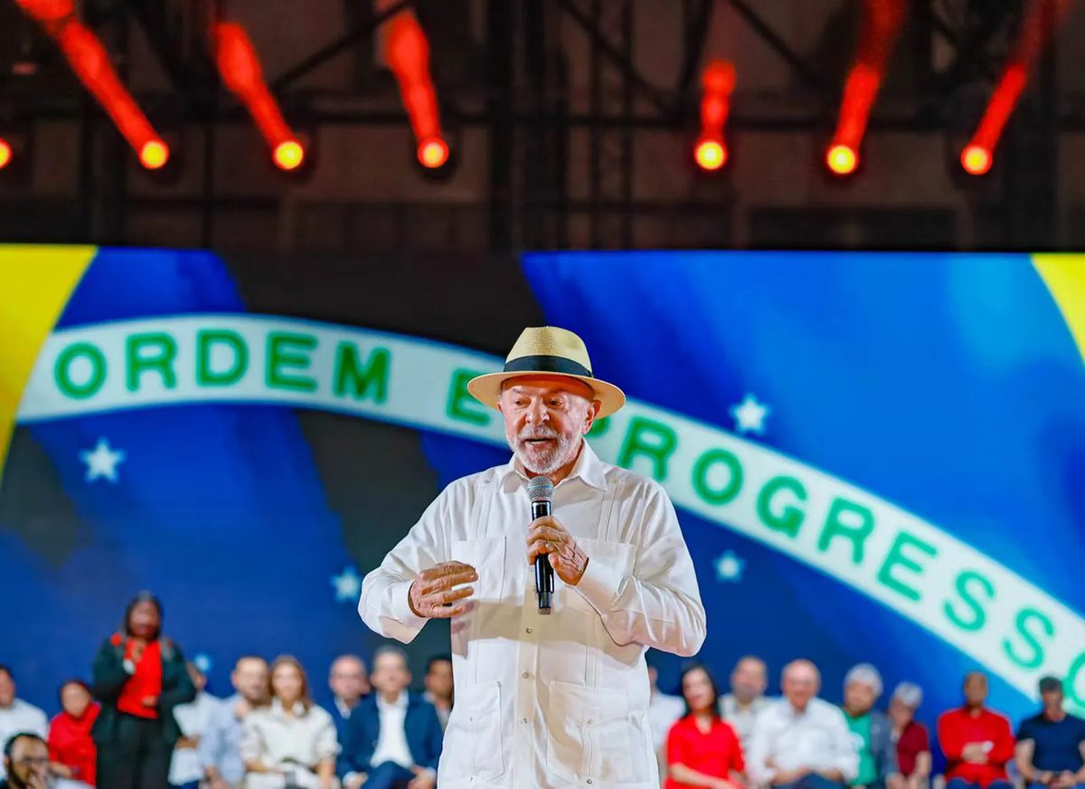 Lula defende conclusão de submarino nuclear para fortalecer soberania nacional