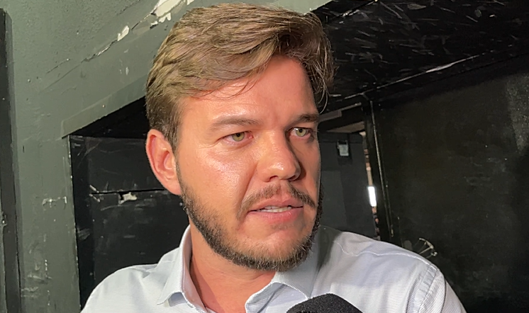 Prefeito de Campina Grande deve divulgar em breve segundo voto para o Senado