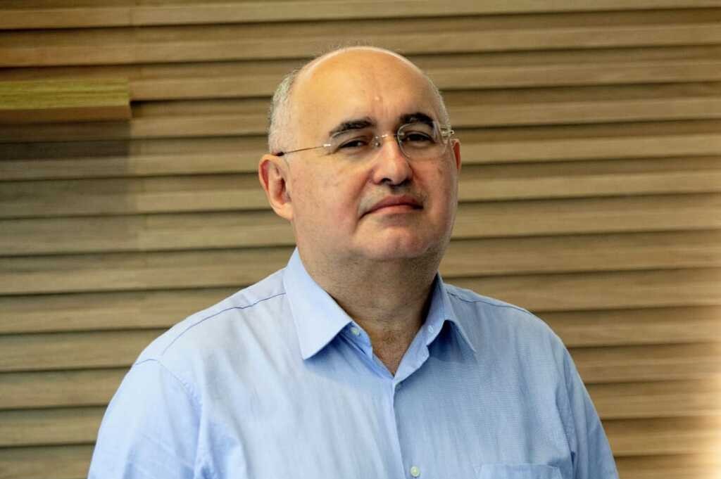 Se perdeu alguma edição da coluna Aparte, é bom dar uma espiada agora