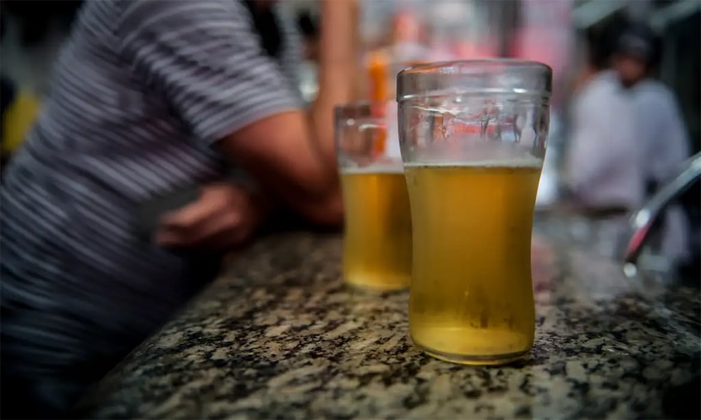 Prevenção ao alcoolismo: Meu SUS Digital agora conta com nova ferramenta