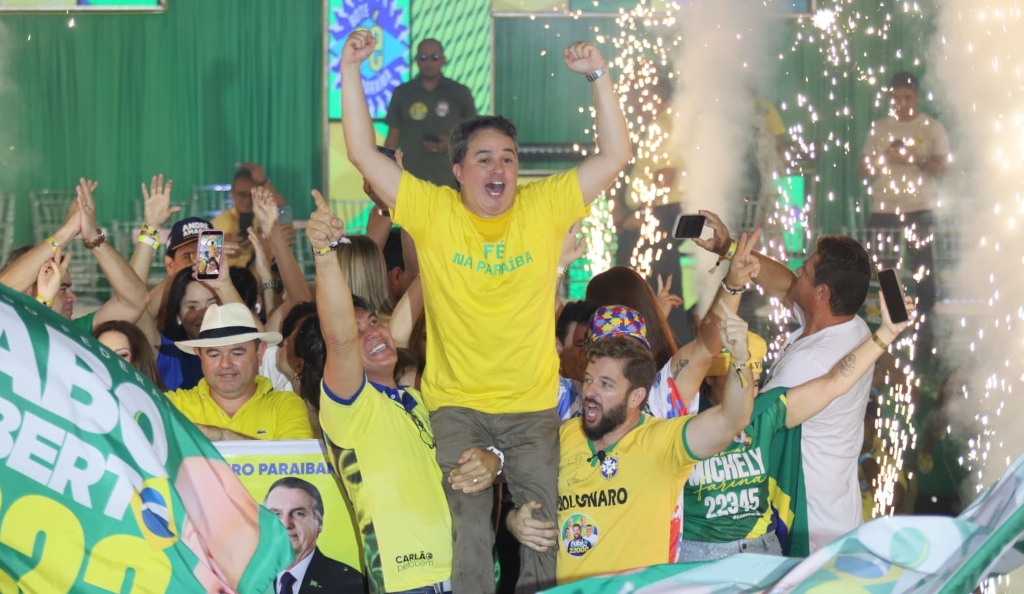 Efraim celebra convenção, exalta escolha da vice e reafirma candidatura única do PL para o Senado