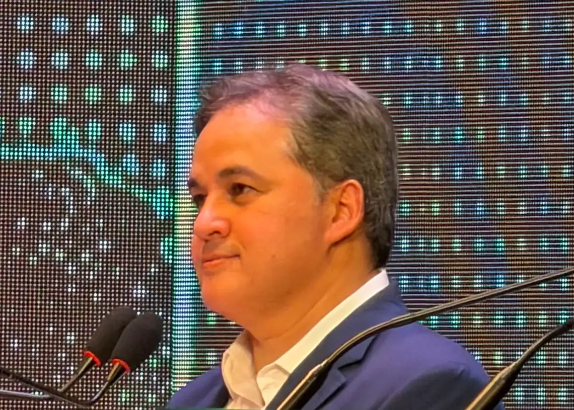 ‘Tem como fazer diferente’, cita Efraim após debate entre candidatos ao governo