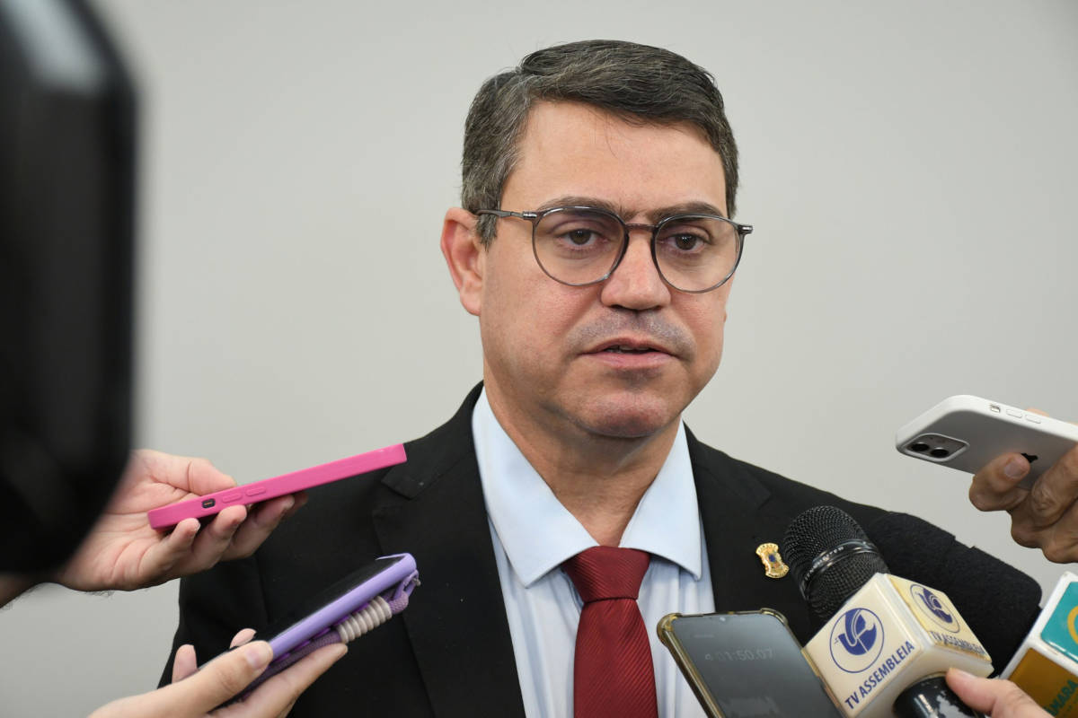 Ministério Público pede impugnação da candidatura de Dinho Dowsley