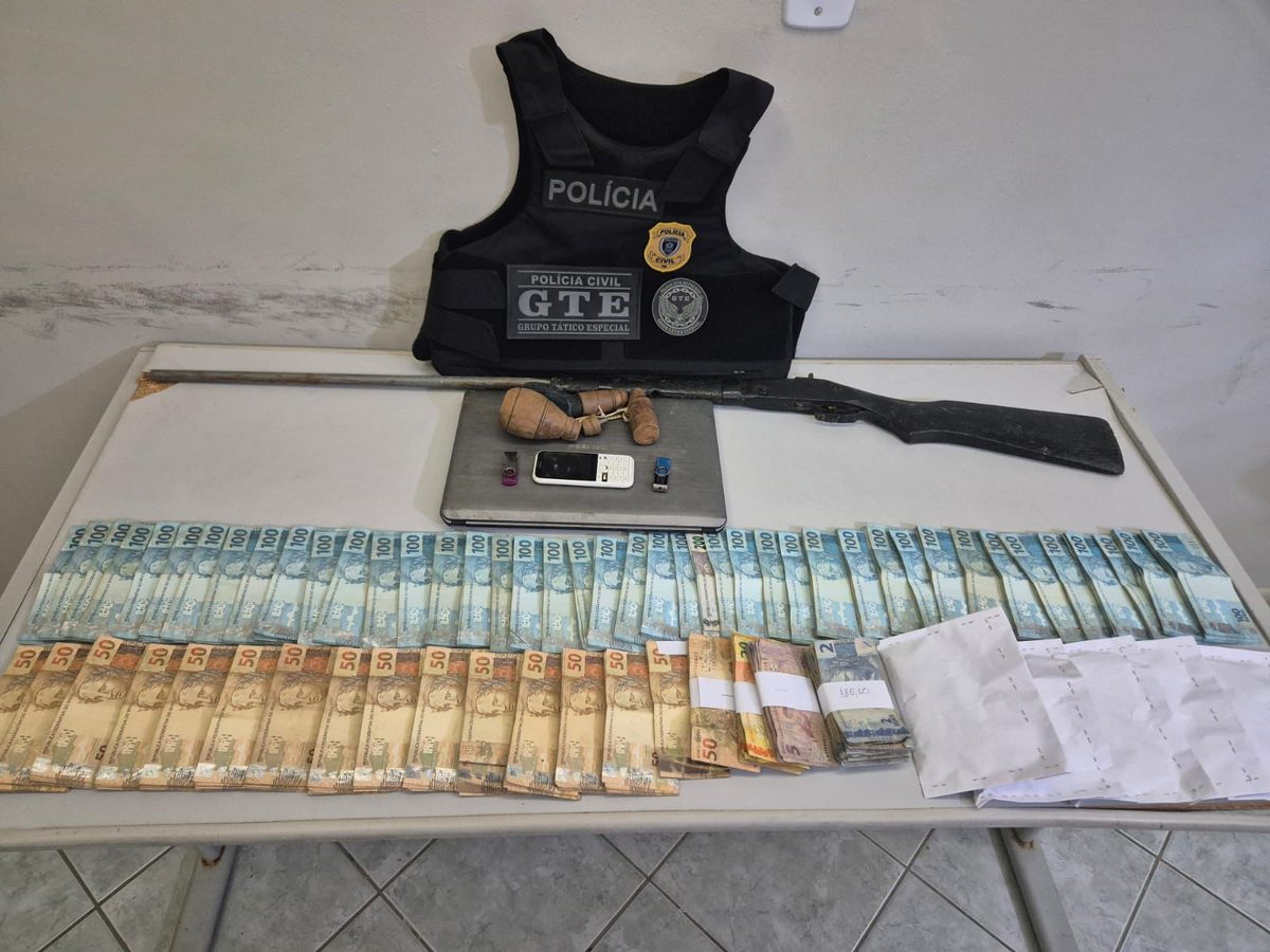Arma e dinheiro são apreendidos em Nova Palmeira