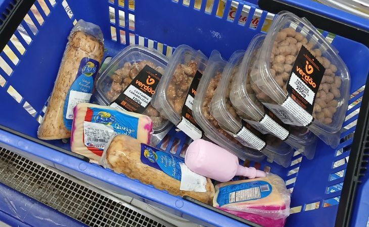 Supermercados são autuados e têm produtos apreendidos em Sumé