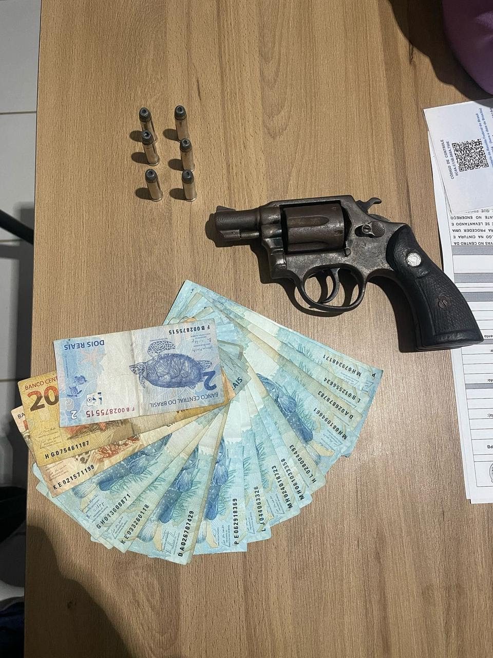 Homem é preso por porte ilegal de arma em Dona Inês
