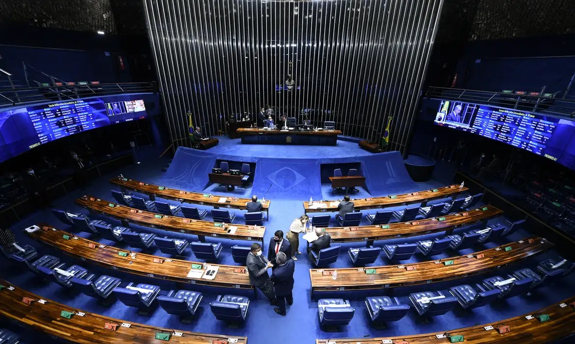 Candidatos ao Senado na Paraíba recebem mais de R$ 6 milhões para campanhas