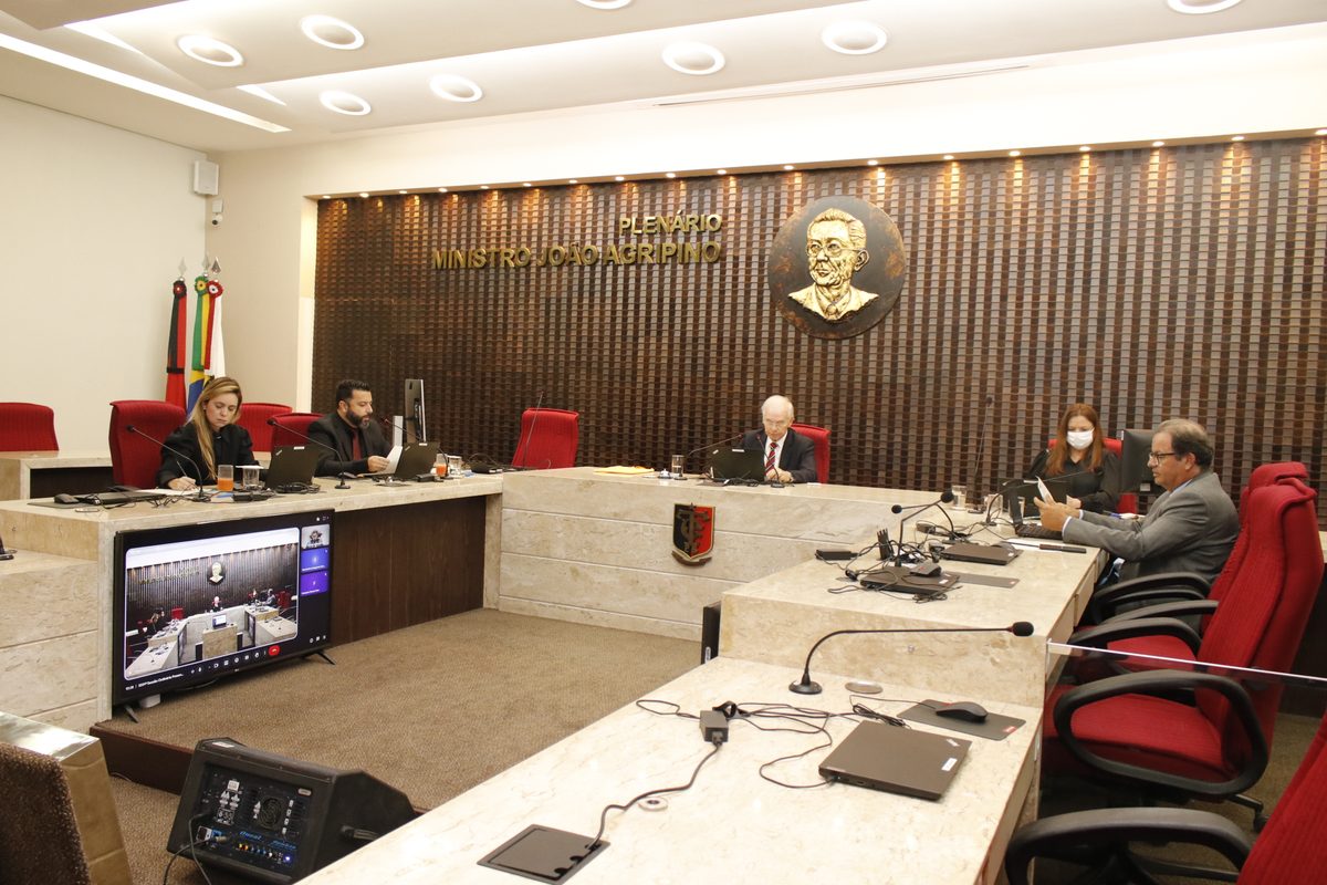 Prefeito de Santa Cruz deve prestar esclarecimentos ao TCE sobre gastos