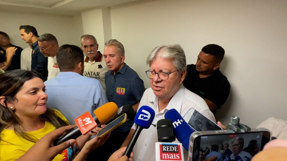 João Azevêdo aposta na experiência política para a disputa ao Senado