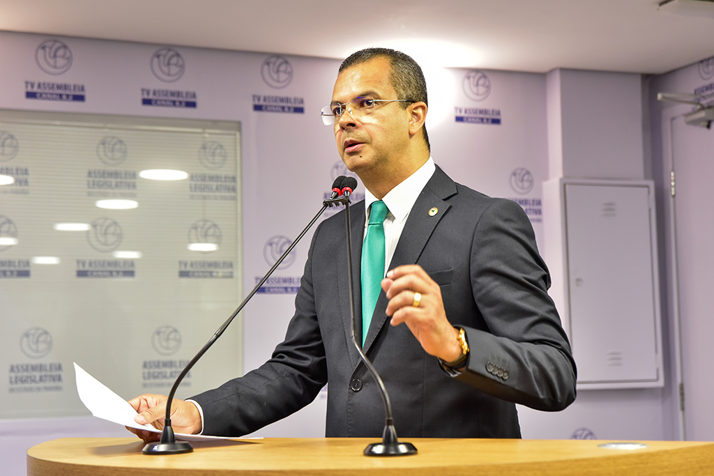Deputado projeta ampliação da bancada na Câmara Federal