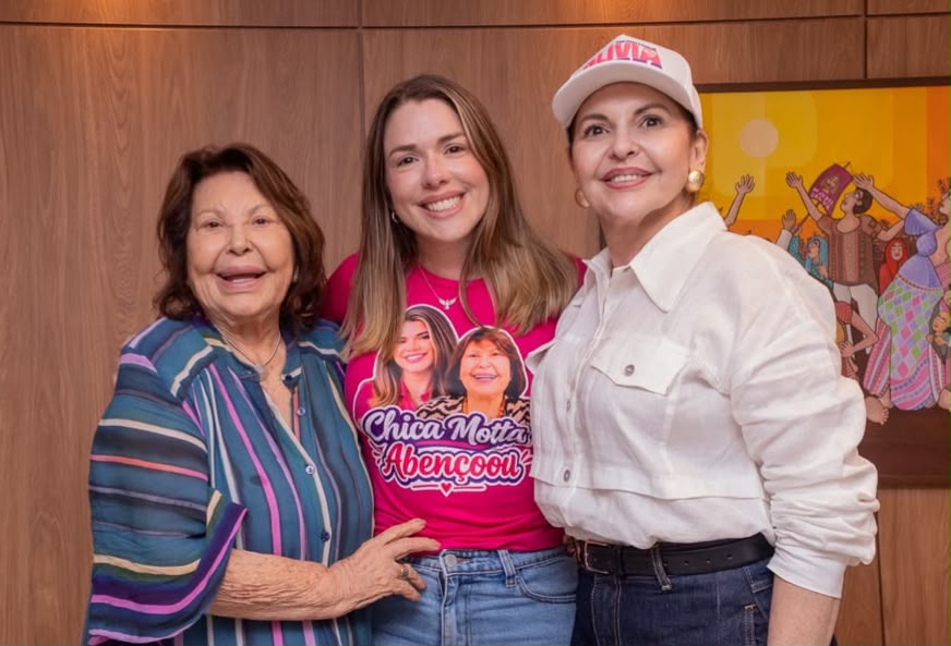 Francisca Motta celebra eleição de Olívia Motta