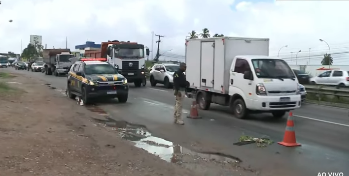 Homem de 54 anos morre atropelado na BR-230