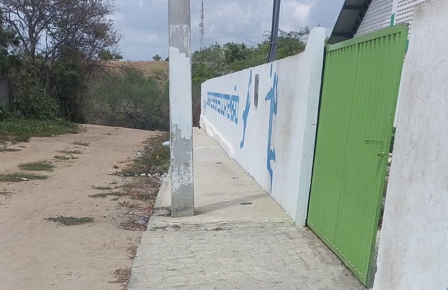 Homem é morto a tiros perto de creche em Mulungu