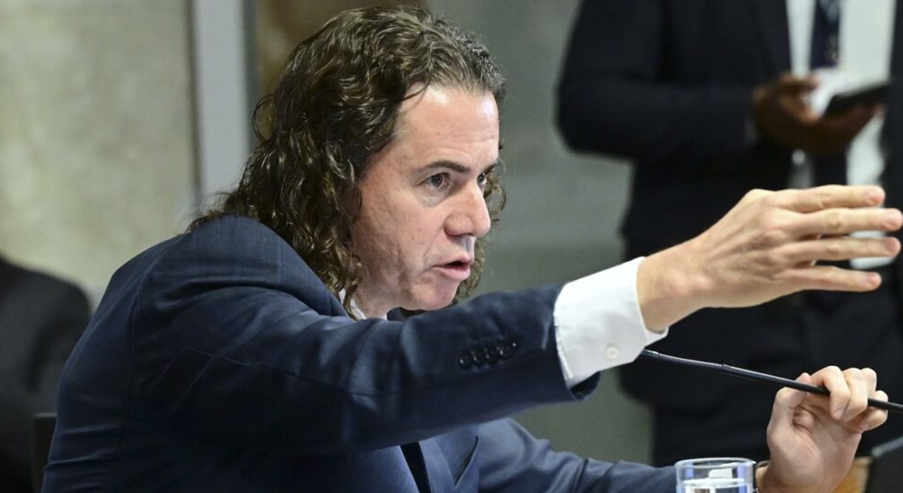 Veneziano aciona a Justiça por direito de resposta em veiculo de imprensa