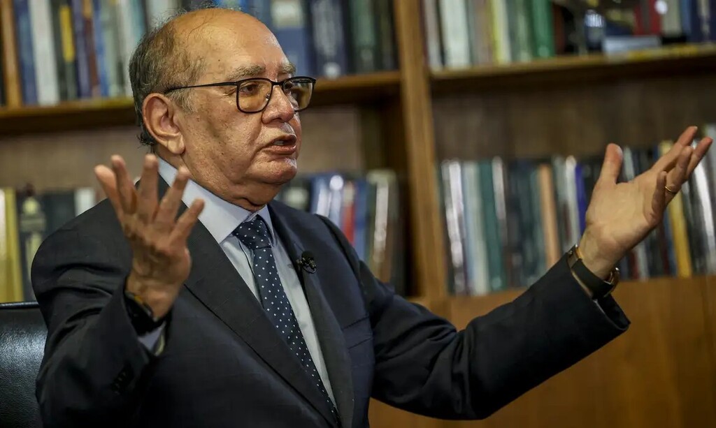 Mais um ministro faz pedido para ter acesso integral a celular de Vorcaro