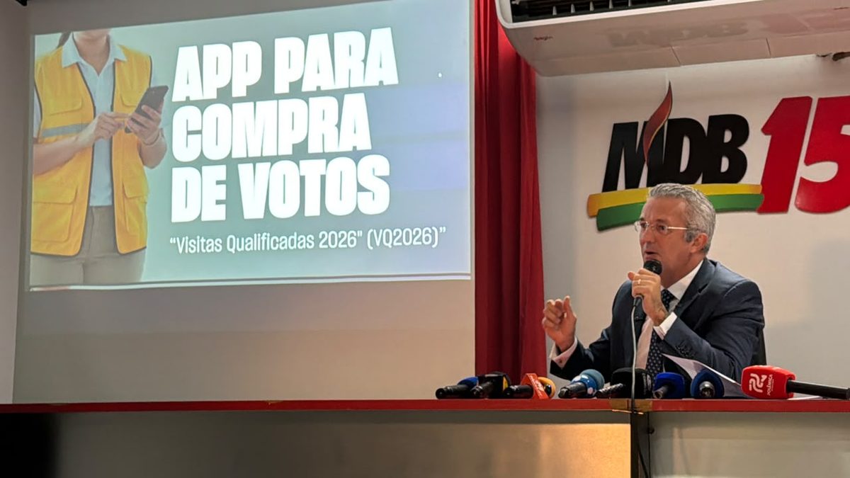 “AIJE Shoppe do voto”: Cícero denuncia app da compra de voto