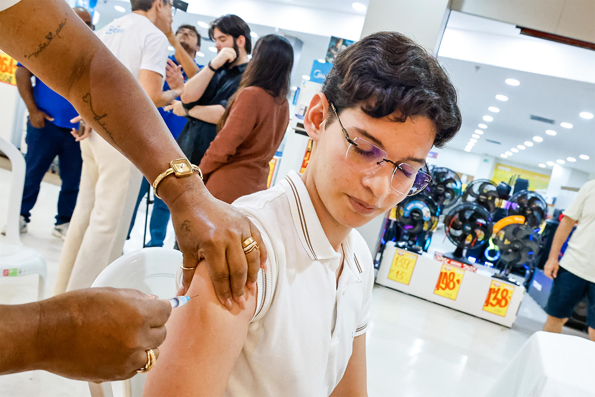 População de João Pessoa atende chamado e participa do Dia D da campanha de prevenção ao HPV