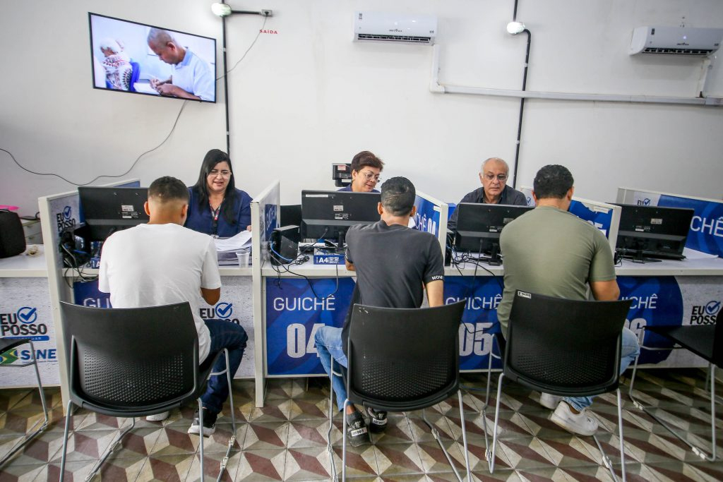Emprego: mais de 850 vagas em João Pessoa; destaques para telemarketing e construção civil