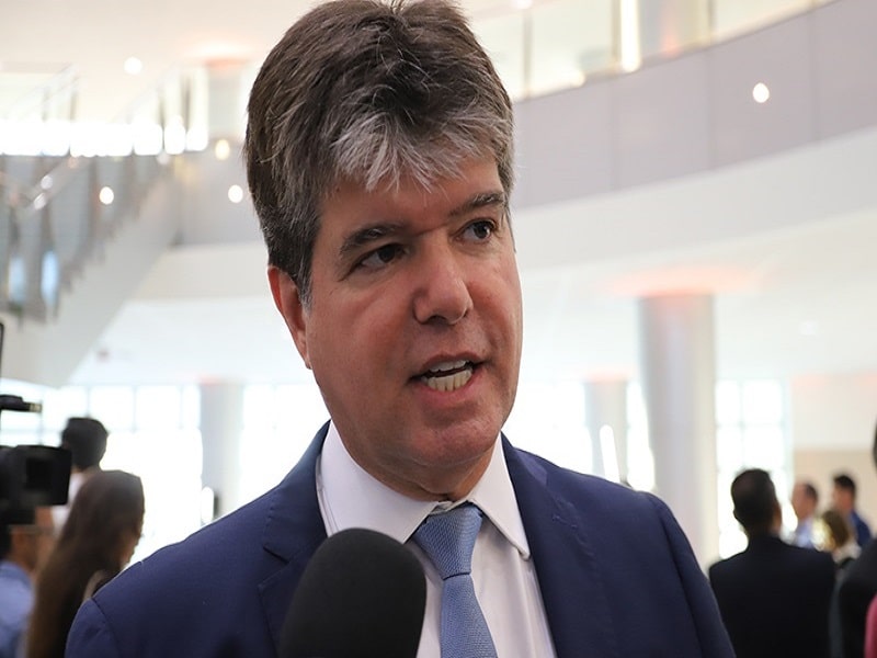 Deputado modifica agenda eleitoral para realização de cirurgia