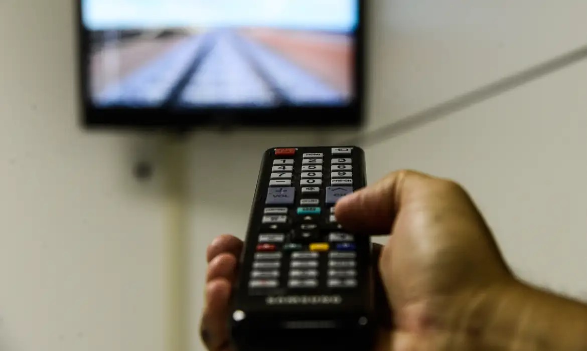 Propaganda eleitoral gratuita no rádio e na televisão inicia nesta sexta-feira