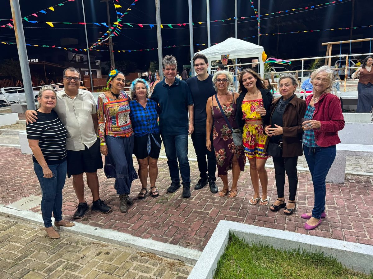Área abandonada vira praça de convivência no litoral de Conde