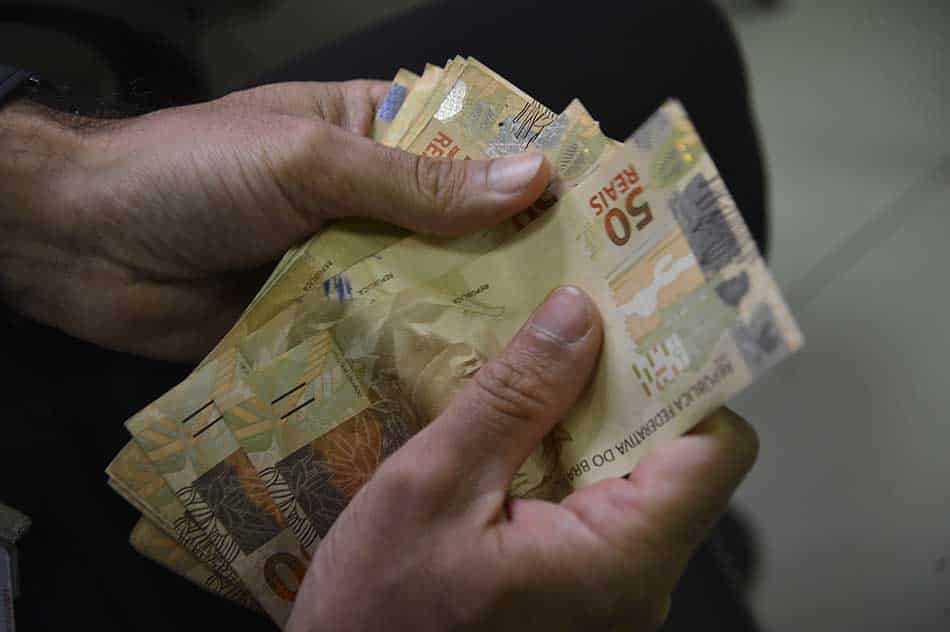 Prefeitura de Campina Grande paga folha de agosto dos servidores da Saúde