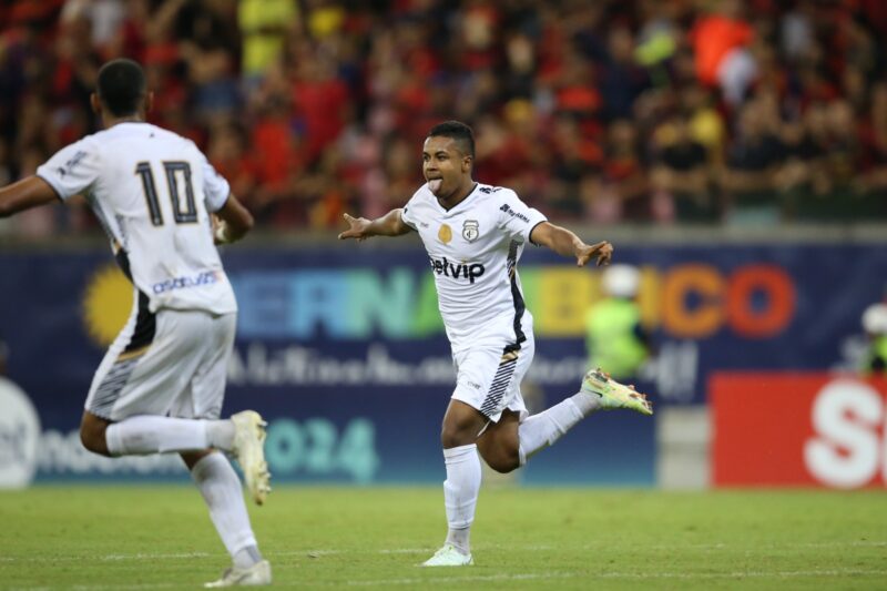 Sport x Treze, Xandy comemora gol